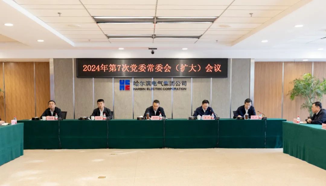 26B51B3A30970DF31B80257C5D2_1043E4A4_10F85.jpg?e= 26B51B3A30970DF31B80257C5D2_1043E4A4_10F85.jpg?e=