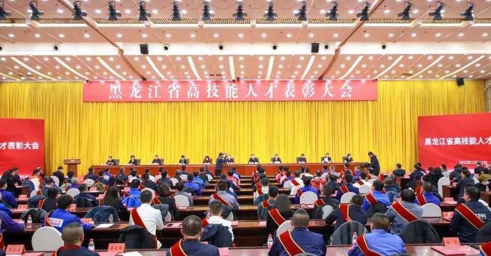 D3B72076595D32120EAF4AFA8BB_A9A51AD2_1AF9B.jpg?e= D3B72076595D32120EAF4AFA8BB_A9A51AD2_1AF9B.jpg?e=