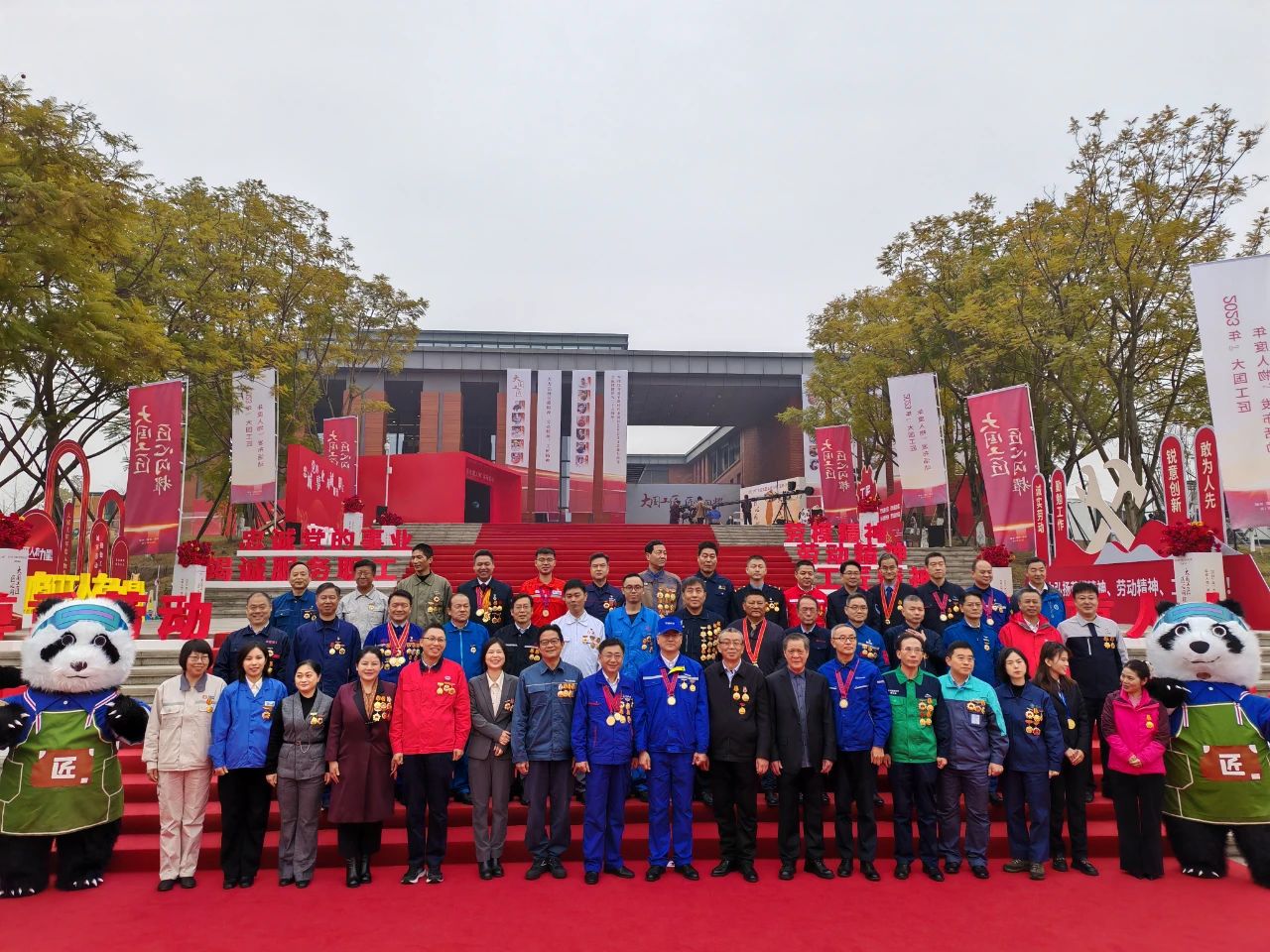 314C47F0038033792803B9B62C8_3B2D4AD9_3F077.jpg?e= 314C47F0038033792803B9B62C8_3B2D4AD9_3F077.jpg?e=