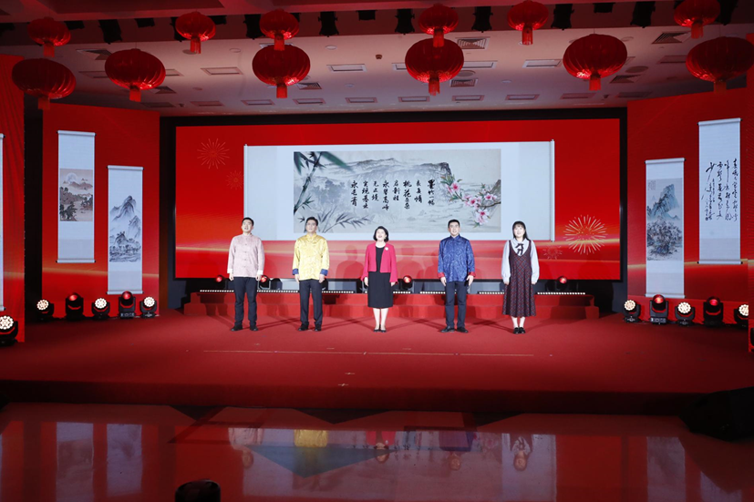 5526FE7EED215908A32704076F3_D3C1430B_CF9F1.jpg?e= 5526FE7EED215908A32704076F3_D3C1430B_CF9F1.jpg?e=