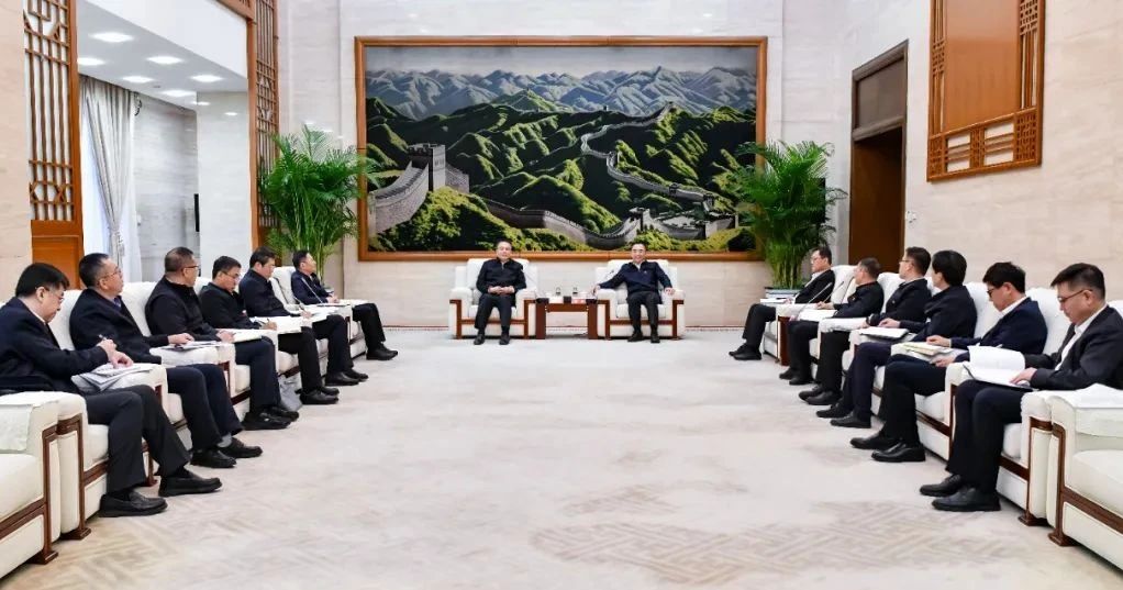 BF98DC027DBFB1F1ED947C956B2_3B379258_17E4A.jpg?e= BF98DC027DBFB1F1ED947C956B2_3B379258_17E4A.jpg?e=