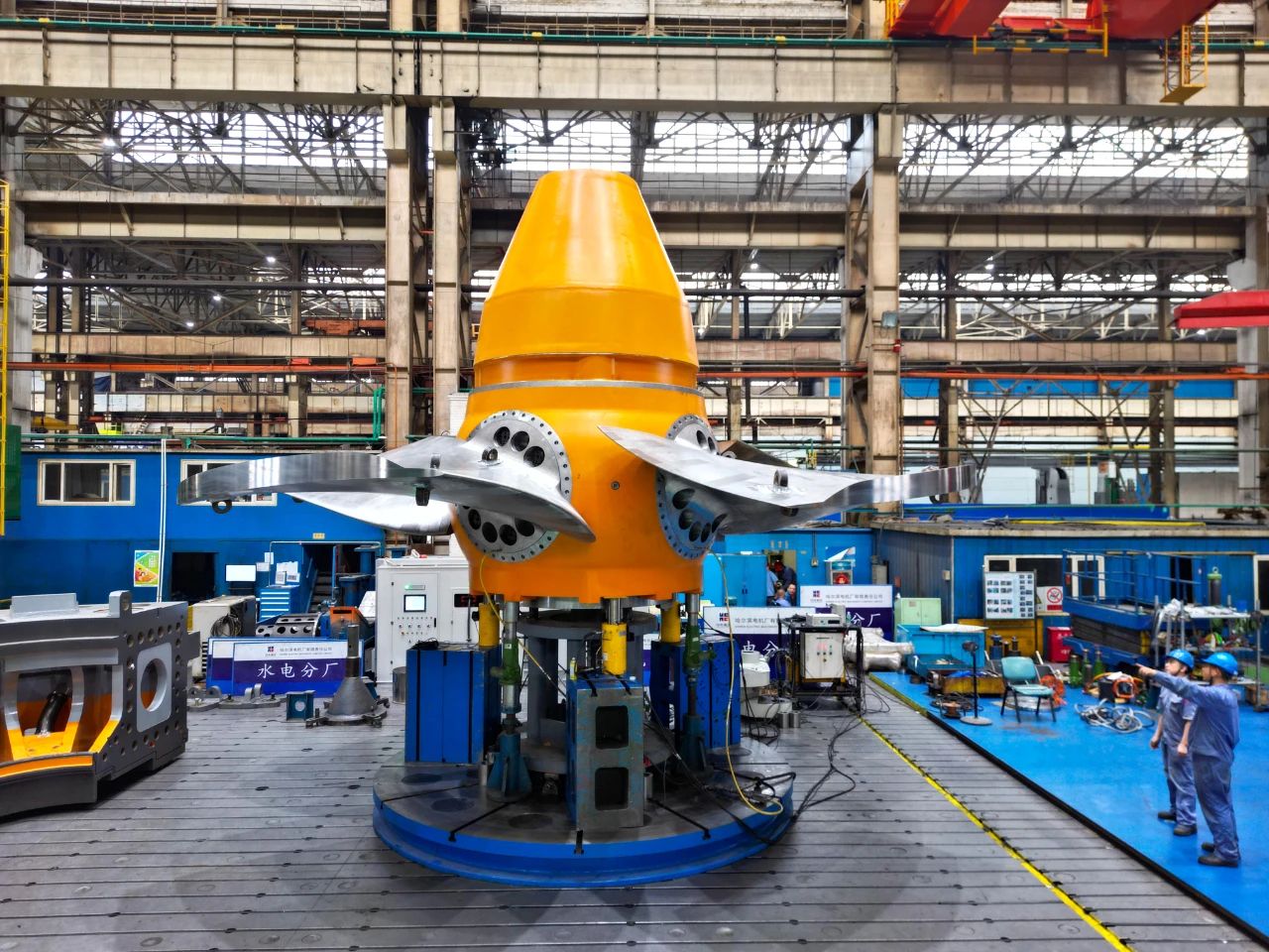 61F86FCBC72D4037F3CECEF6061_FC846FBE_43500.jpg?e= 61F86FCBC72D4037F3CECEF6061_FC846FBE_43500.jpg?e=