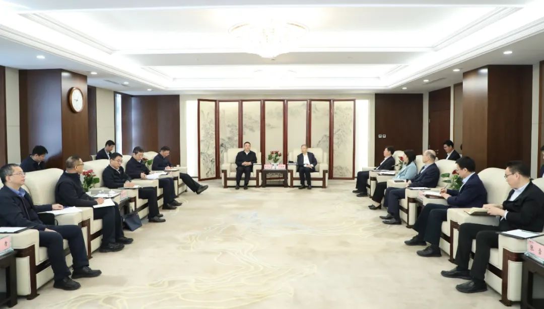 079C97D2FDE128B167768F68C98_B61EAD1D_13CC1.jpg?e= 079C97D2FDE128B167768F68C98_B61EAD1D_13CC1.jpg?e=