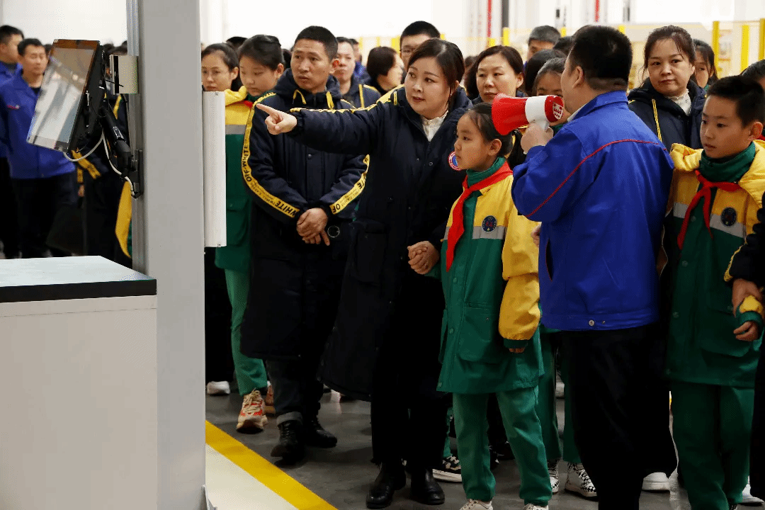 72F5556B41428F2F923A2F58CC2_354EADC7_43532 72F5556B41428F2F923A2F58CC2_354EADC7_43532