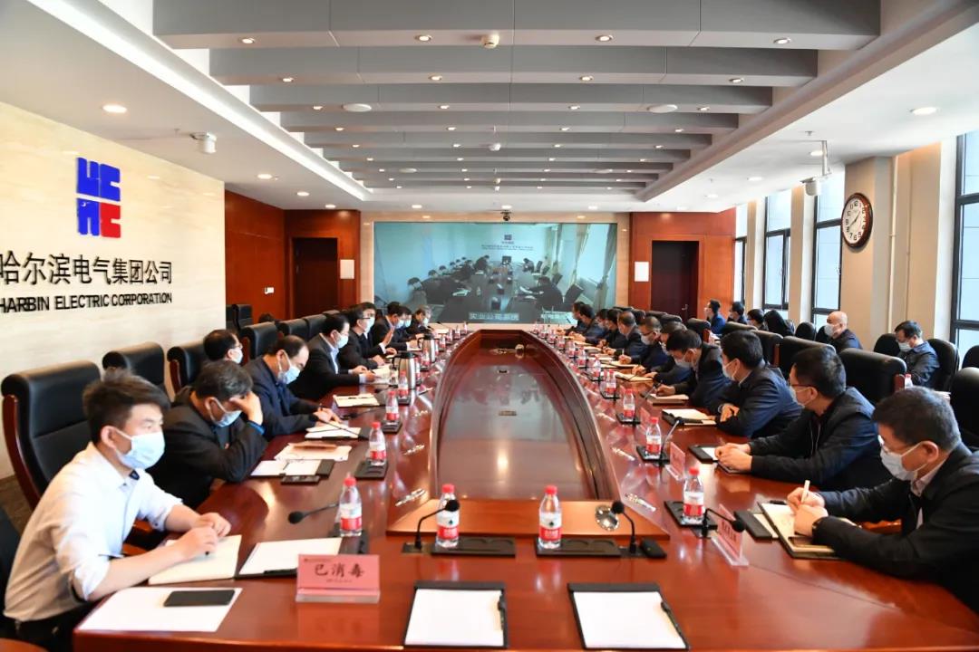 7CFAB564F7BA392E0551FC25433_AB9D0DCC_1AF8B.jpg?e= 7CFAB564F7BA392E0551FC25433_AB9D0DCC_1AF8B.jpg?e=