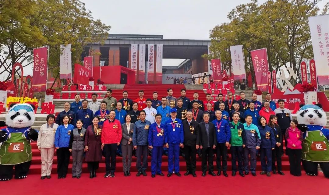 369EBB7A028E49E9635A316E741_27956BD9_25A8E.jpg?e= 369EBB7A028E49E9635A316E741_27956BD9_25A8E.jpg?e=