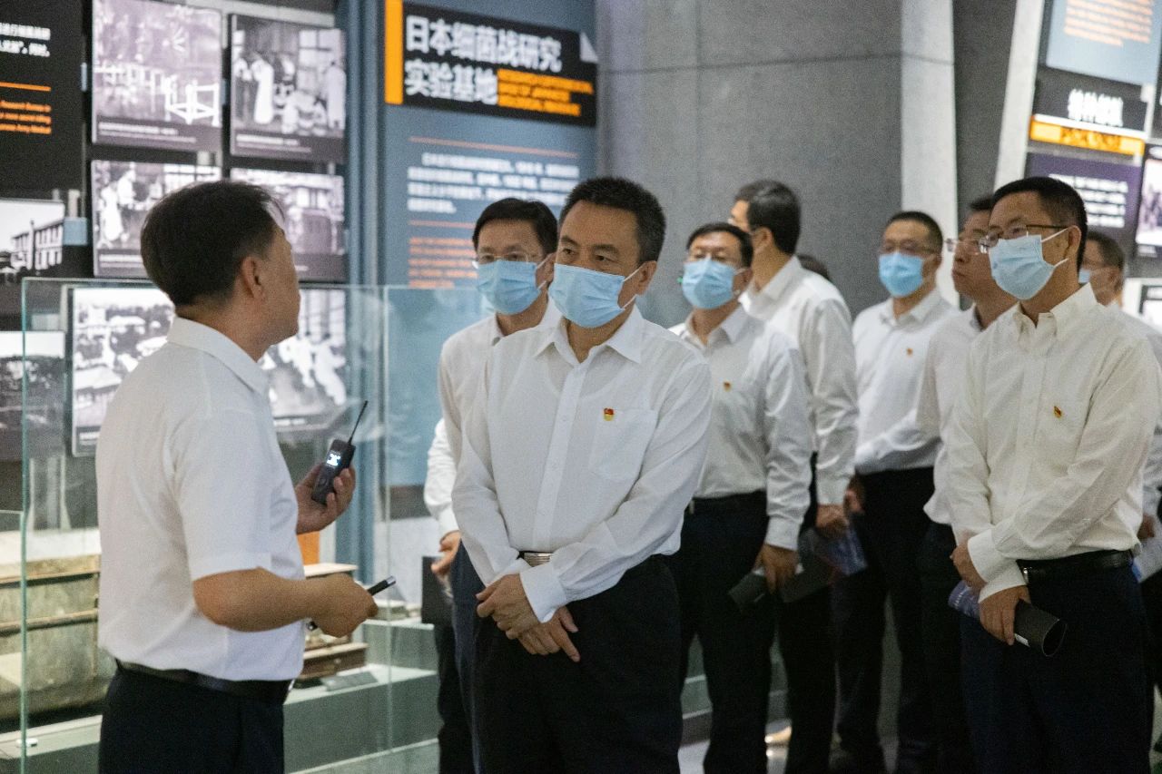 4B5EB534C5909811E3818B2656B_57E151D5_29812.jpg?e= 4B5EB534C5909811E3818B2656B_57E151D5_29812.jpg?e=