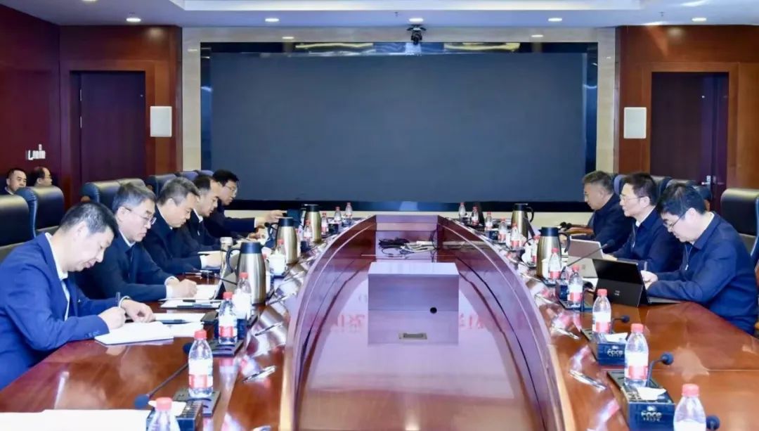 EFA347AD4B40B151DF2BCD2BAED_418915E7_15DC4.jpg?e= EFA347AD4B40B151DF2BCD2BAED_418915E7_15DC4.jpg?e=