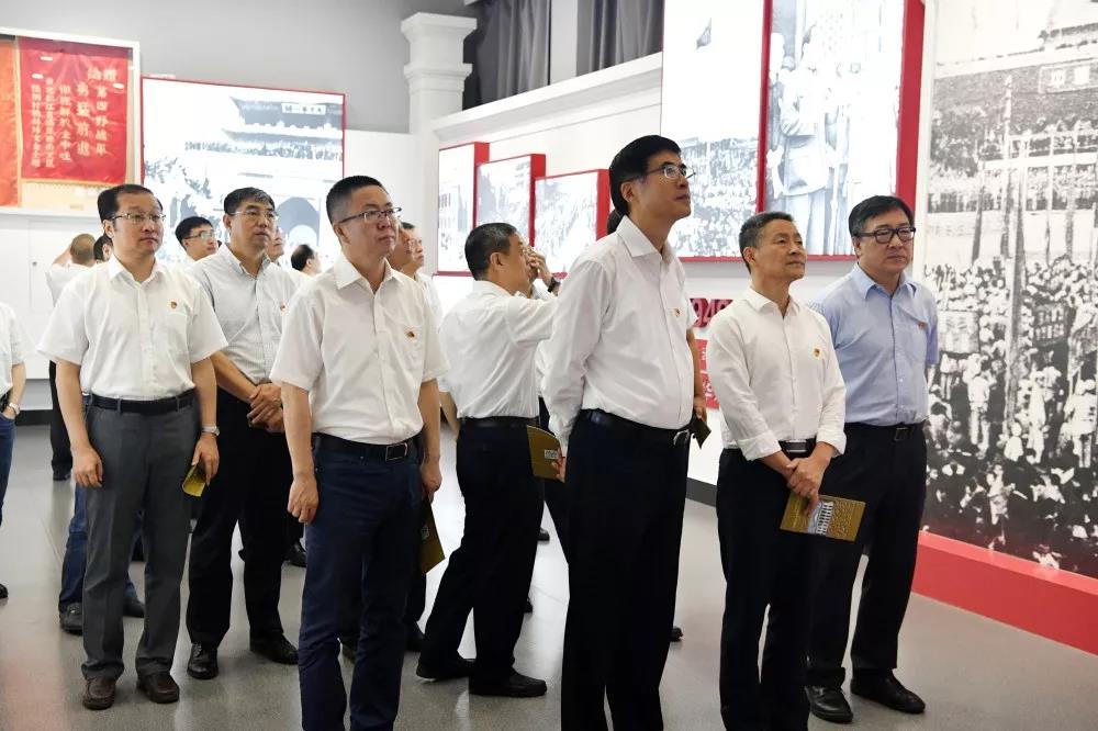 57160E3E14F0814B9F1C5773CD3_7A377930_171DD.jpg?e= 57160E3E14F0814B9F1C5773CD3_7A377930_171DD.jpg?e=