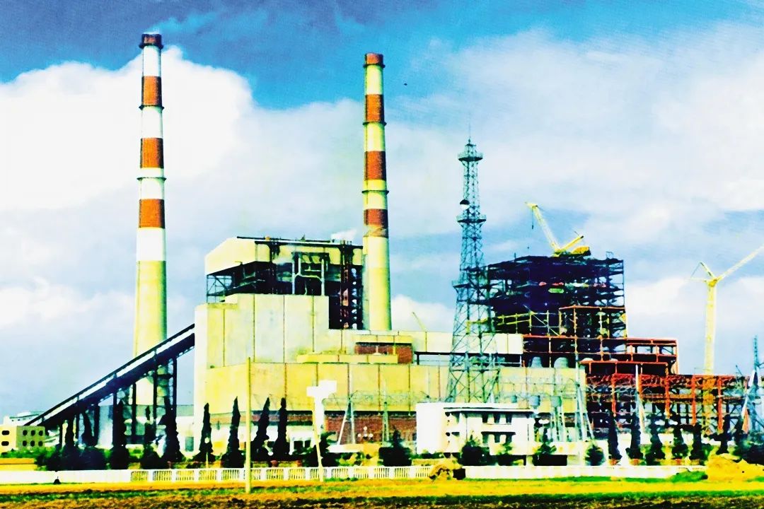 5E2233FDED89F9A1EDE041B92AE_DEE18EBA_21435.jpg?e= 图片