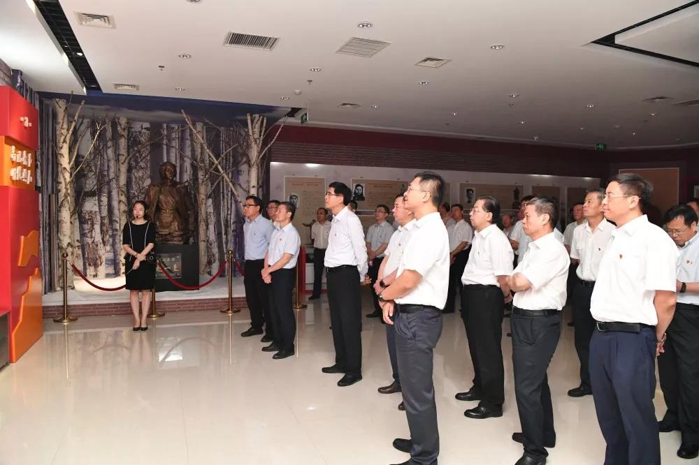 C7E2DEB754D1B94556076B11DA8_D8A497DE_147BF.jpg?e= C7E2DEB754D1B94556076B11DA8_D8A497DE_147BF.jpg?e=